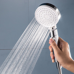 A set of Xiamen self-cleaning, descaling, supercharged shower heads, shower heads, hand-held shower heads