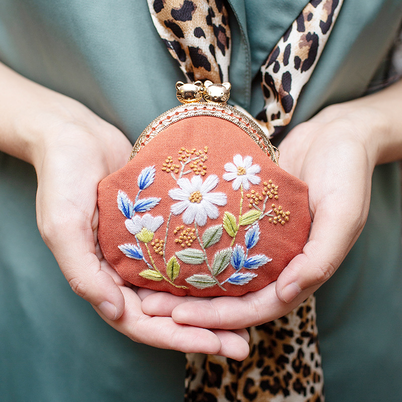 Bolsa de oro boca de gato-Cosecha (producto no terminado) enviar estiramiento de bordado de 12,5 cm