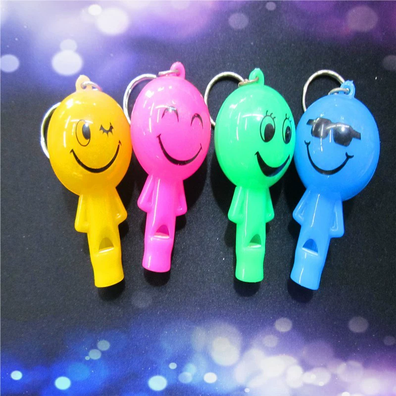 Брелок светящийся смайлик свисток 168 LED оптом практичный подарок доллар магазин детских светящихся игрушек