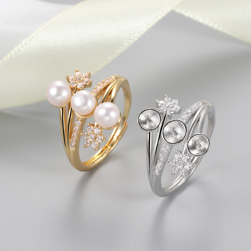 Adjustable universal fashionable ring with zircon from pearl