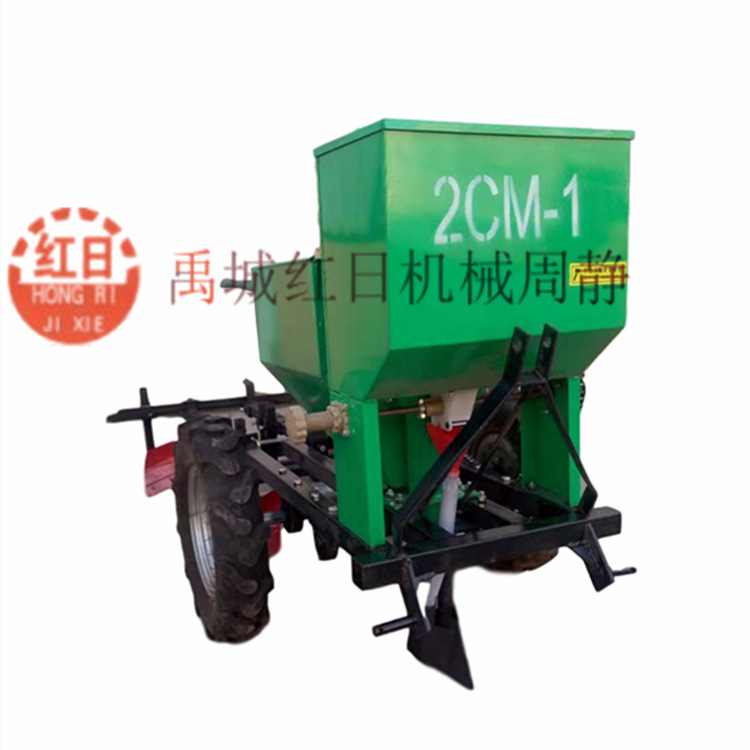 单垄单行土豆施肥播种机  覆膜喷药一体马铃薯种植机