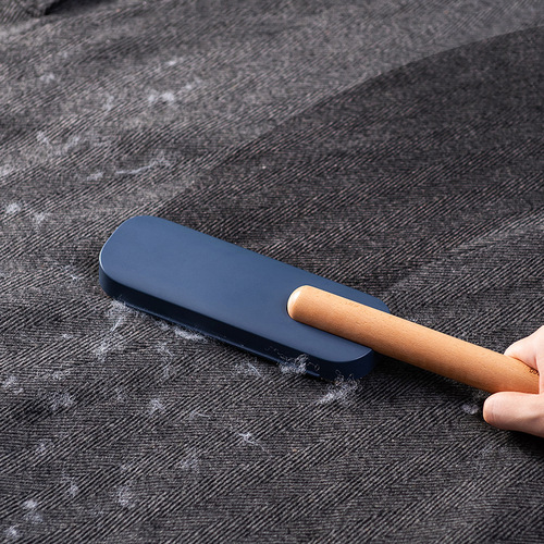Self-designed electrostatic dust removal brush to stick hair on household clothing woolen double-sided woolen hair removal brush to stick to cat hair
