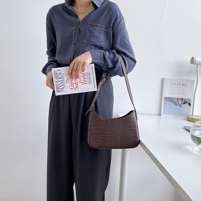 Crocodile pattern armpit women, niche design, high-end PU styling handbag, Korean version shoulder bag for women_voghion.com