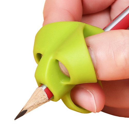 Silicone children's pen holder manufacturer wholesale primary school students' pen artifact writing posture three-finger pen grip corrector