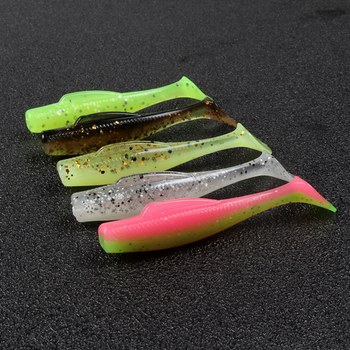 TPR soft bait soft glue lure T tail two-color 6-pack 60mm 2.3g bass mandarin fish zman floating black pit