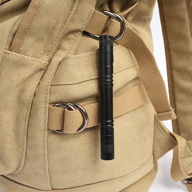 2 No. 7 Mini en forma de pluma pequeña linterna aleación de aluminio impermeable con titular de la pluma lámpara de regalo pequeña linterna AAA batería