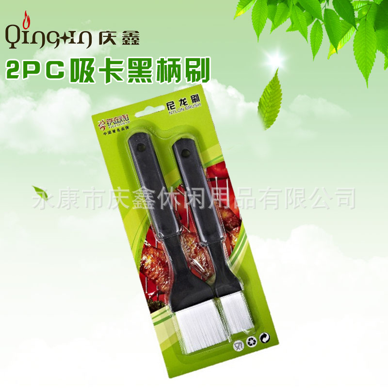 El fabricante suministra cepillos para barbacoa con mango negro, cepillos para parrilla, cepillos para aceite, cepillos para aceite de cocina, utensilios para barbacoa.