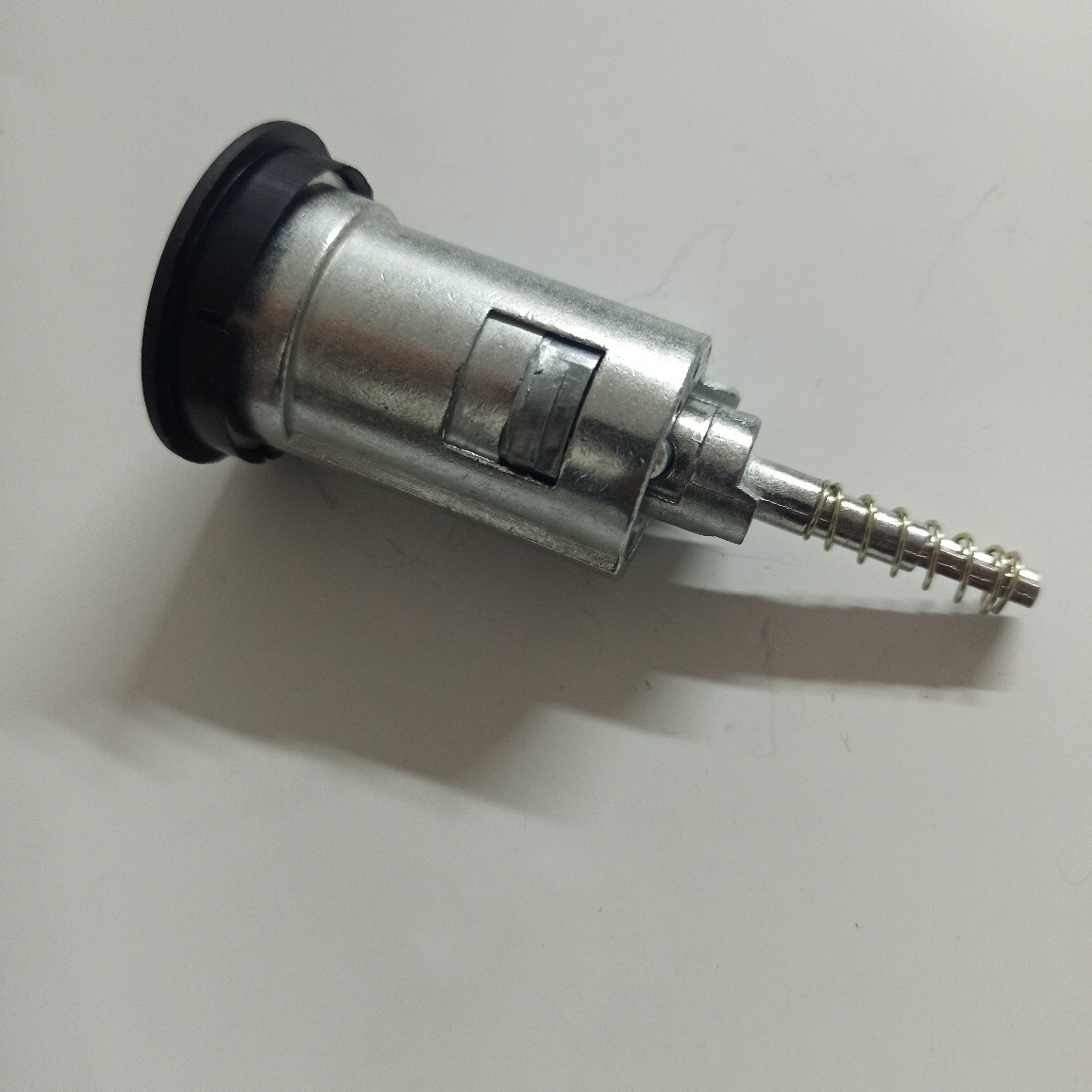 Aplicable al cilindro de la cerradura Opel encendido fresado vertical llave de diente externo cilindro de la cerradura del coche 0913694