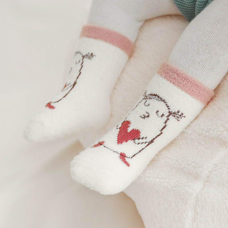 Calcetines de bebé nuevo Otoño e Invierno niños y niñas espesado forro polar recién nacido bebé calcetines Corea lindo dibujos animados NIÑOS Calcetines