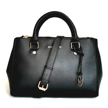 ����Ů2023�¿�Ů���W���r�������ʮ�ּyPUƤ�μ�б����p��朴�