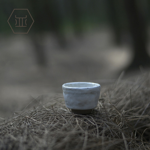Handmade stoneware tea cup, Kung Fu tea set, small tea cup with printed logo, Japanese ceramic horseshoe cup