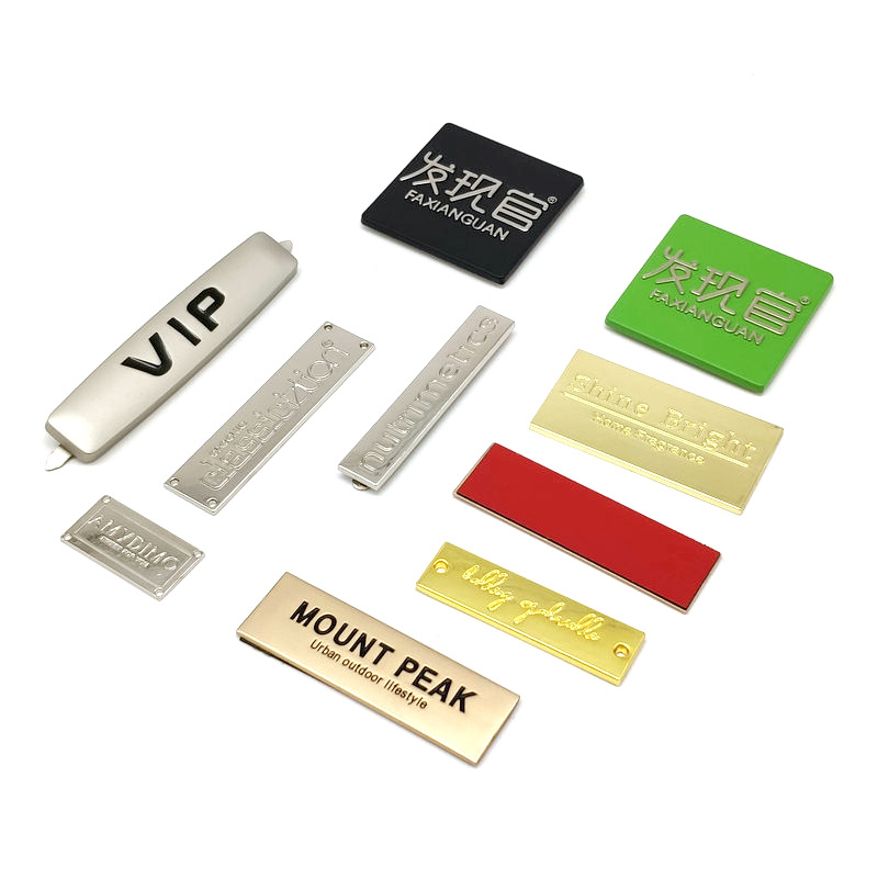 批发金属小标牌锌合金铭牌铝箱包五金配件弧度复古电铸氧化玫瑰金