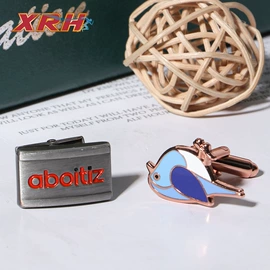 金属工艺品;徽章;铭牌