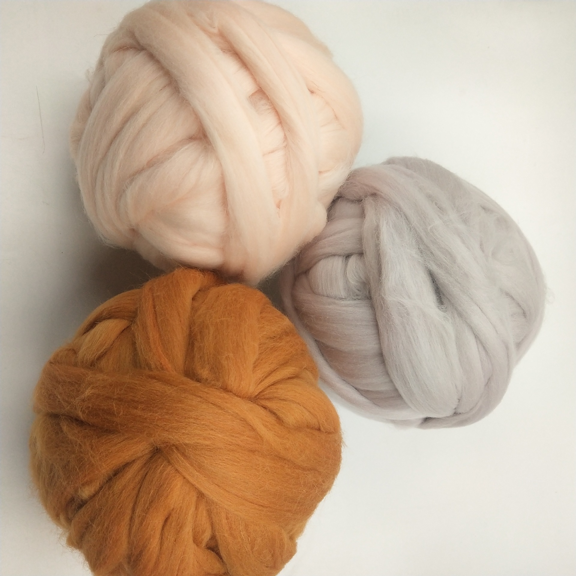 厂家供应66支全羊毛特粗冰岛毛线纱线 粗支冰岛毛花式纱线批发