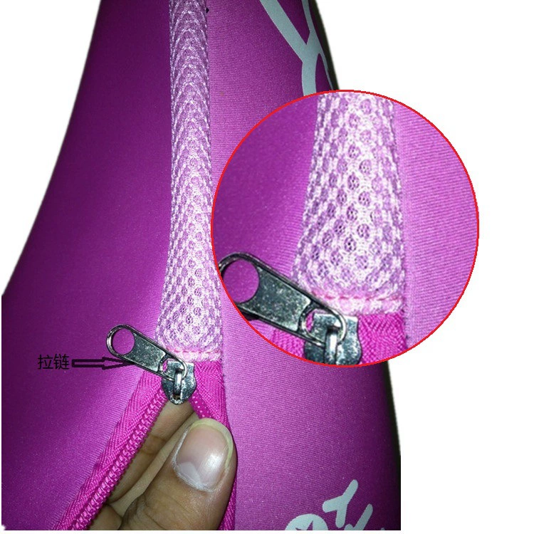 Laptop with zipper, cartoon liner