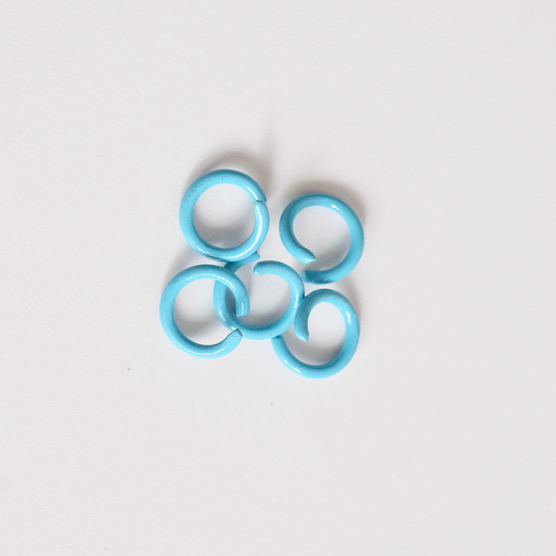 Blue, wide color palette