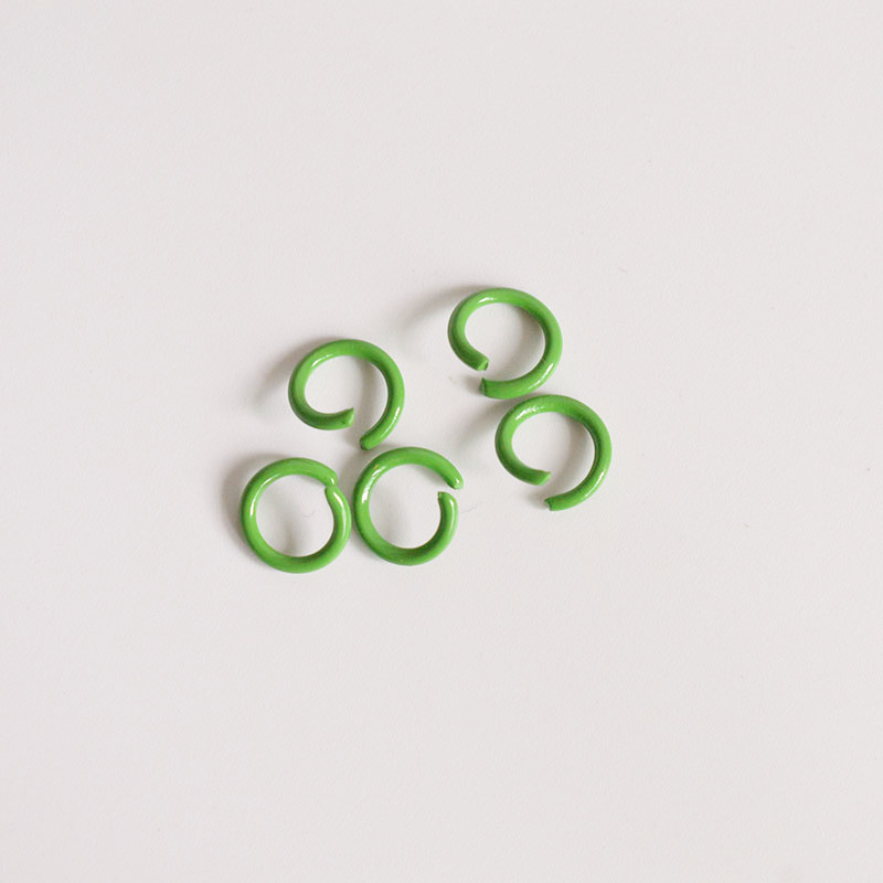 Green, wide color palette