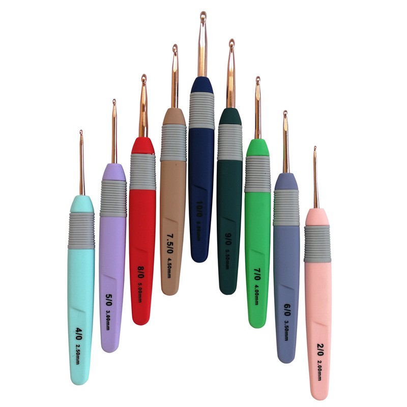 2020 nuevas herramientas de tejer suéter aguja artesanal pintura de goma mango de aluminio crochet oro rosa crochet conjunto de 9 piezas