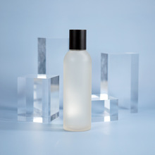 富勒烯鱼子酱爽肤水200ml反重力嫩肤紧致补水收毛孔滋润柔肤水OEM