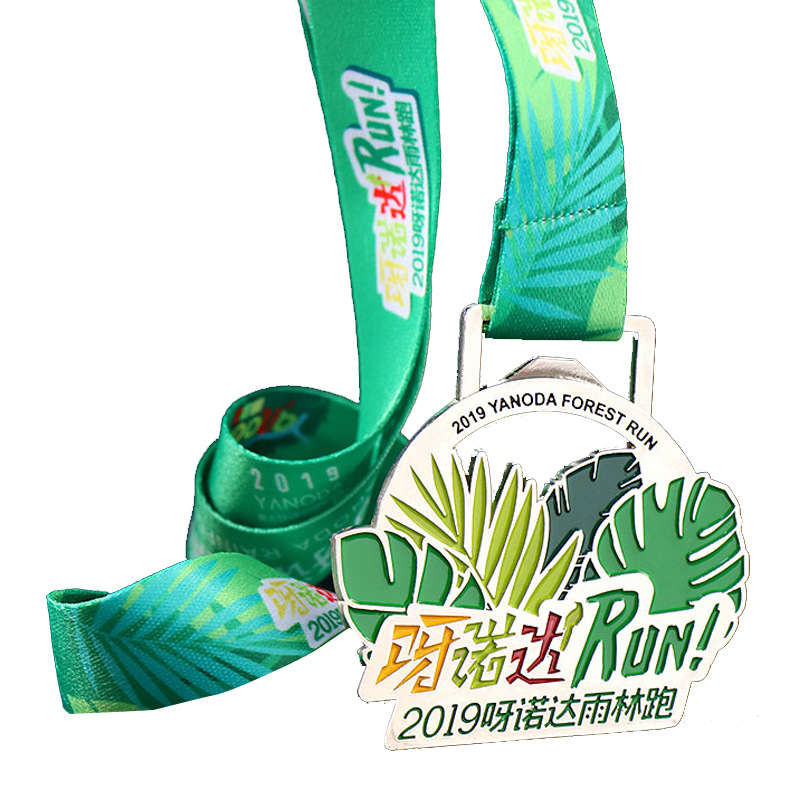 Fábrica al por mayor en blanco maratón medalla conmemorativa creativa estudiante deportes reunión lámina de oro medalla de metal personalización