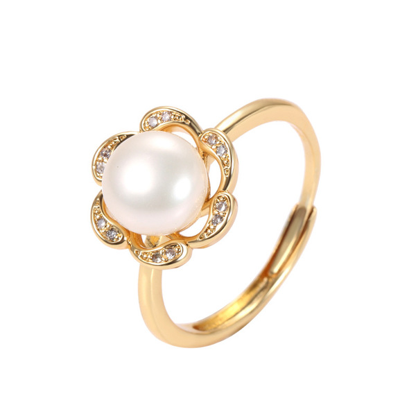 fashionable ring from pearl