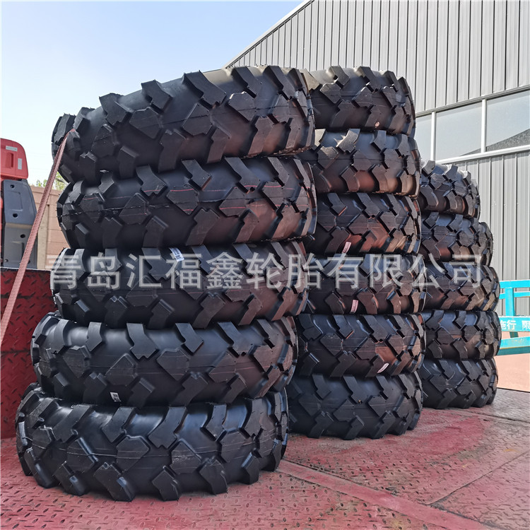 供应10.0/75-15.3人字越野农用联合收割机轮胎有内胎10/75-15.3