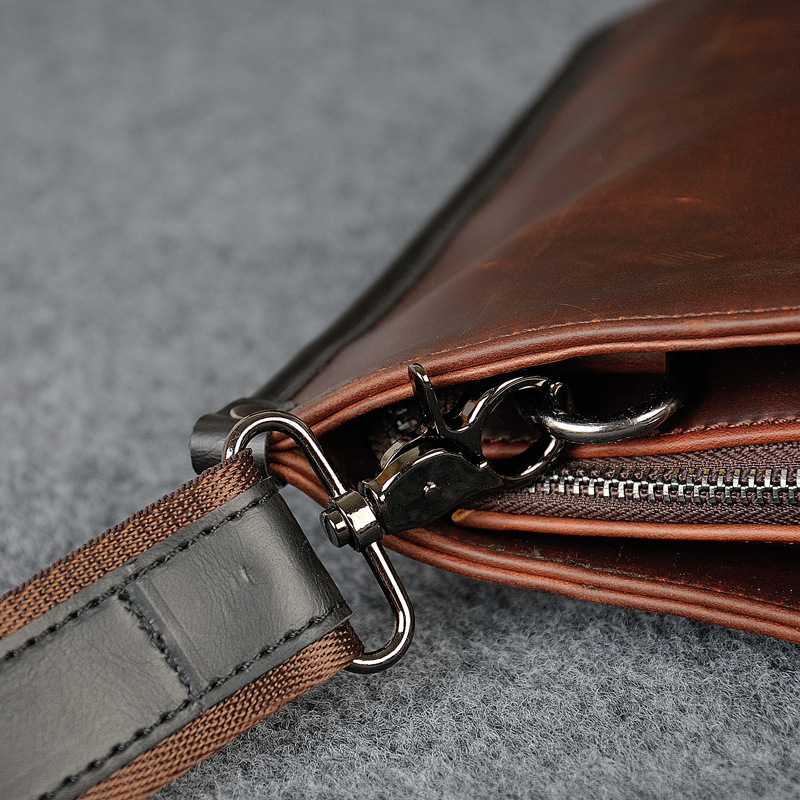 2024 Lässige Single-Shoulder-Crossbody-Tasche aus trendigem Crazy Horse-Leder für Herren, schlichte, elegante Dokumententasche_voghion.com