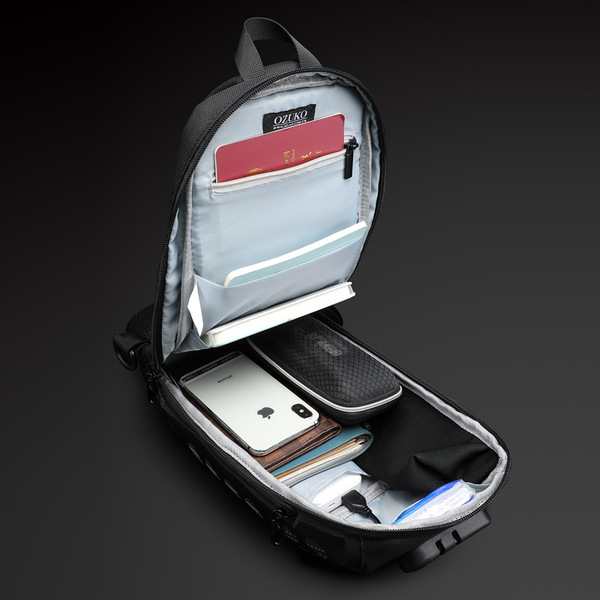 Travel chest bag