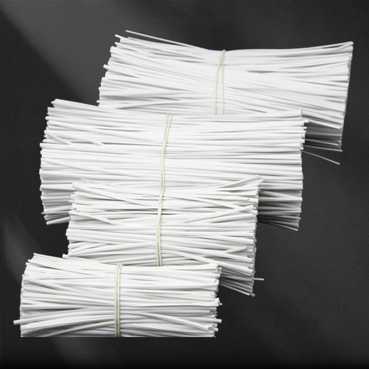 0,55mm núcleo de hierro recubierto de plástico recubierto de alambre núcleo de hierro de plástico con cable de datos de sellado Cable de conexión de cable de alimentación