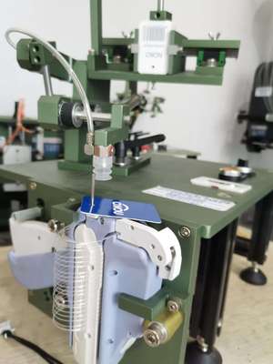 automatic Clip Trademark Tag machine automatic Listing Collar clothing Bag Kitchenware Tag