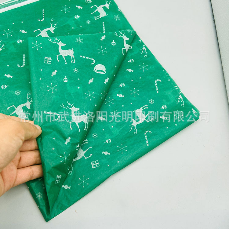 속이 빈 흰 사슴