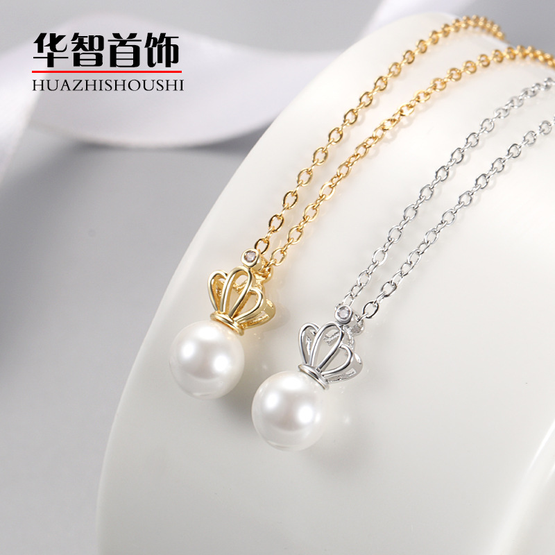 fashionable geometric pendant with zircon pearl