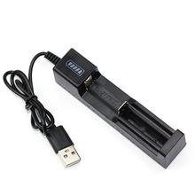 18650�β۳�USB�늳س����3.7v����4.2v�������Ͳ�^����M׃��