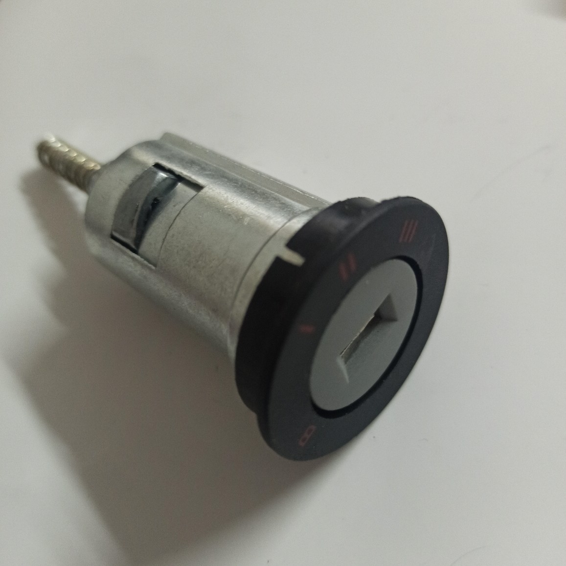 Aplicable al cilindro de la cerradura Opel encendido fresado vertical llave de diente externo cilindro de la cerradura del coche 0913694