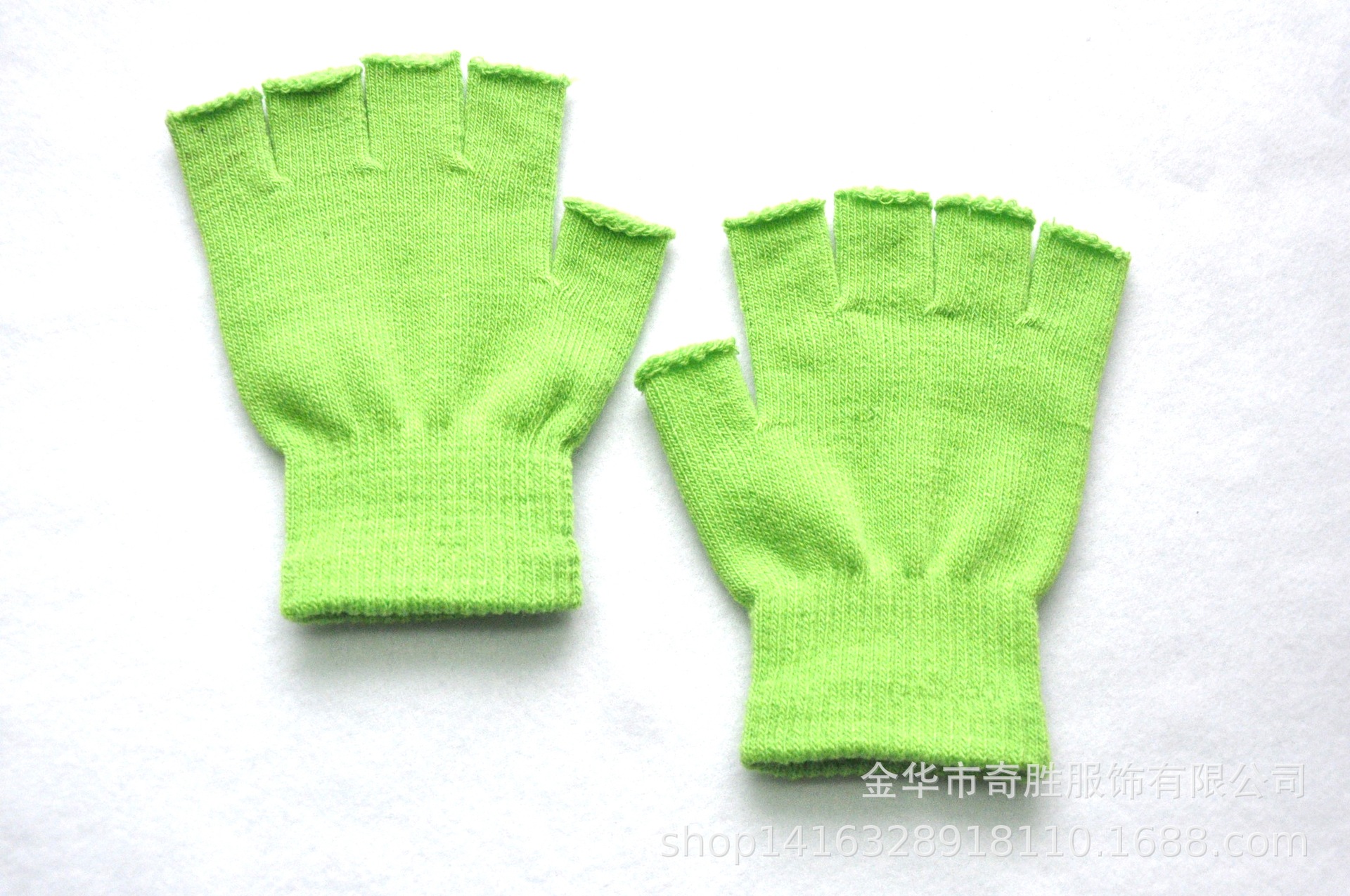 Adultos invierno cálido punto medio Palma medio dedo guantes hombres y mujeres estudiantes montando medio dedo guantes al por mayor