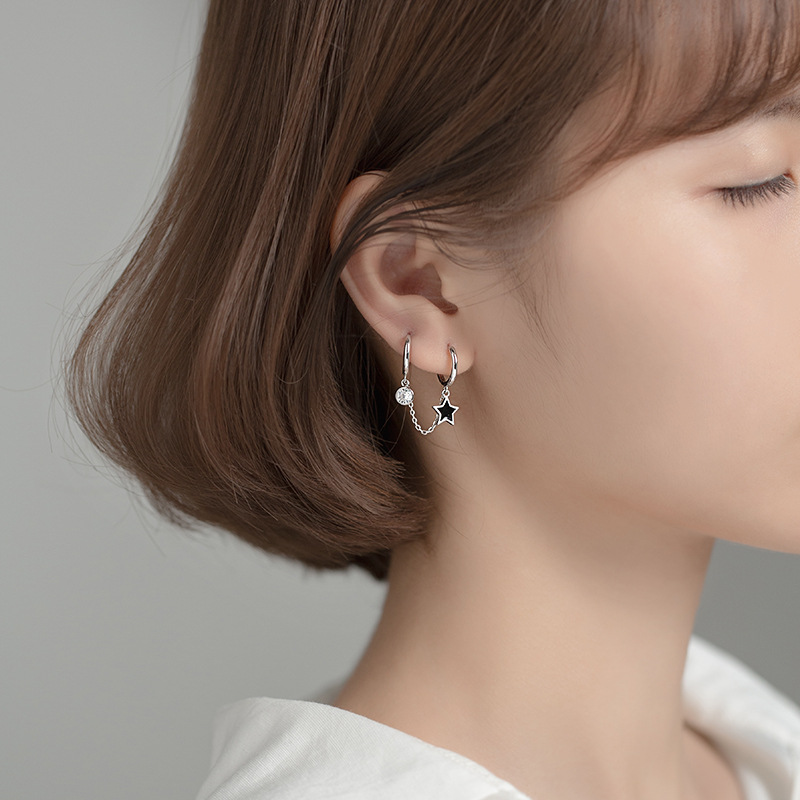 Eloch s925 botón de orejas de plata femenina versión coreana fresca de pentagrama negro dulce agujero de orejas de diamante único pendientes G7416