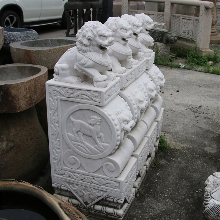 ��װ��1.8�״���ʯʯʨ��һ����Ʒ�ڼ�С�ͺ�����ʯ���������