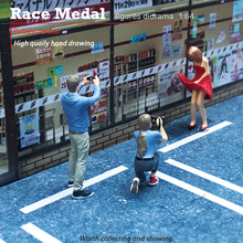 RaceMedal人物1:64微距人偶女明星裙子拍摄照相 汽车模型迷你摆拍