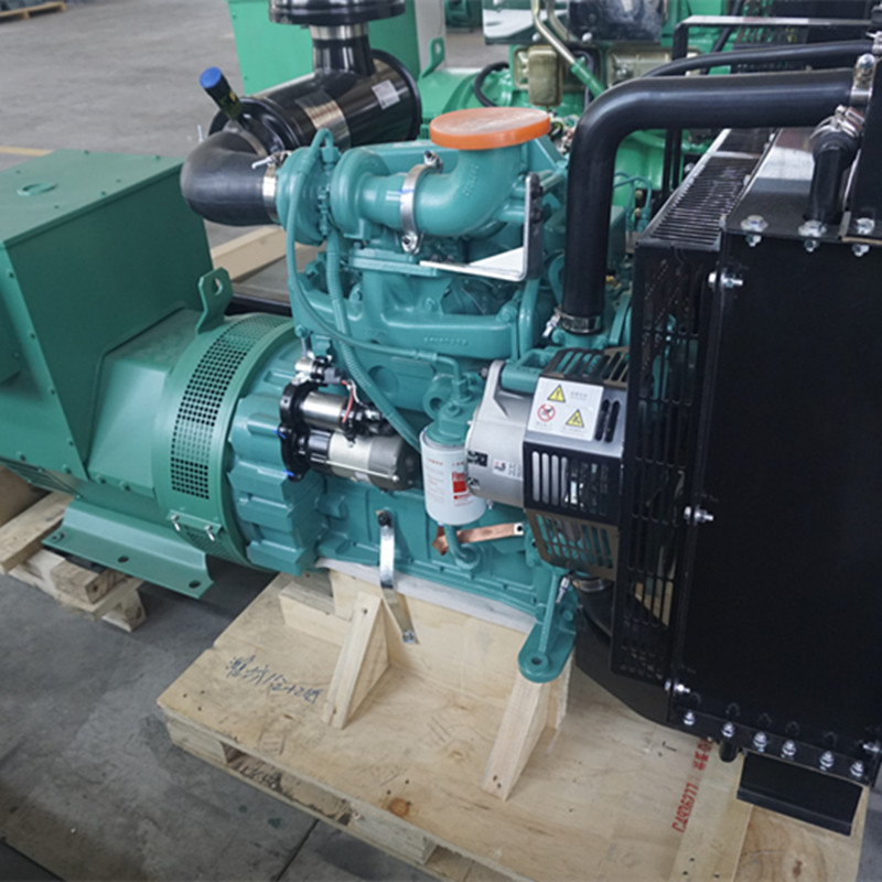 康明斯250KW高压共轨柴油发电机组QSNT-G1B 可配置防雨棚