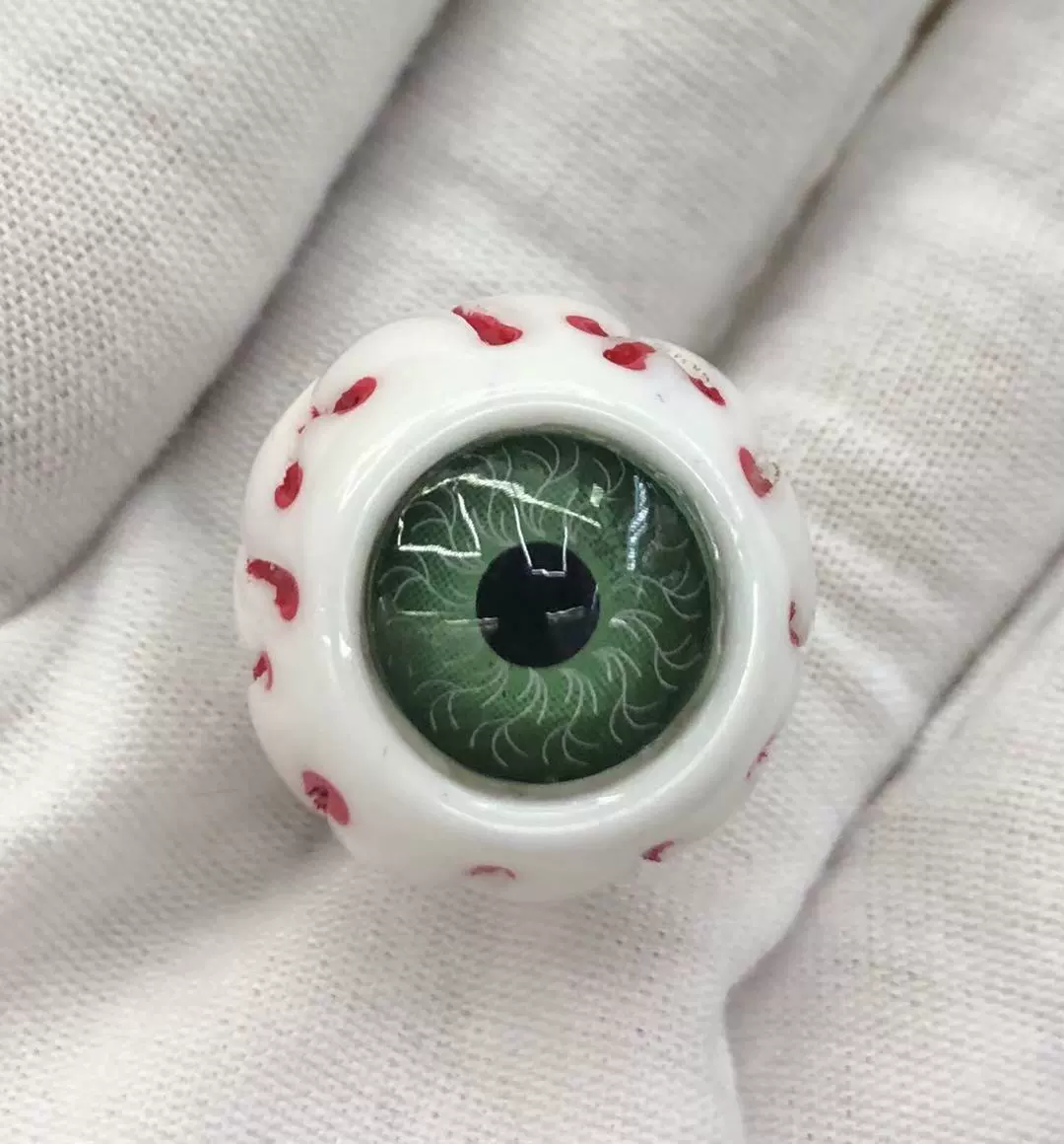 Япония Харадзюку Соскол eyeballs смола кровавые глаза на Хэллоуин аксессуары ужас призрачные глаза кровотечение демон