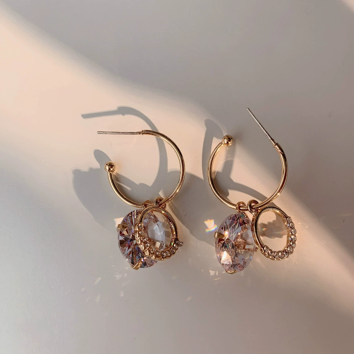 Серебряная игла, цирконий, модные универсальные серьги, серебро 925 пробы, яркий запоминающийся стиль, простой и элегантный дизайн