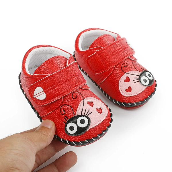 1187 Seven Star Ladybug Red