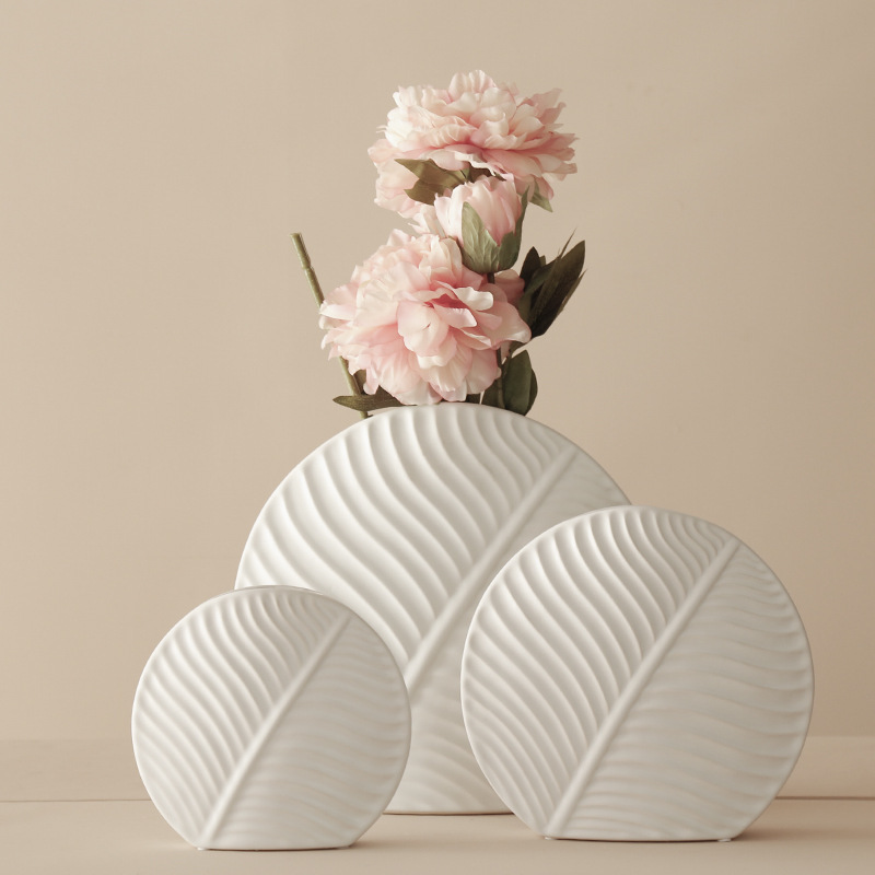 ins Nordic Flower-arranging Flat Vase White Leaves Ceramic Soft Decoration Ornaments Crafts Personalized Creative Flower Device