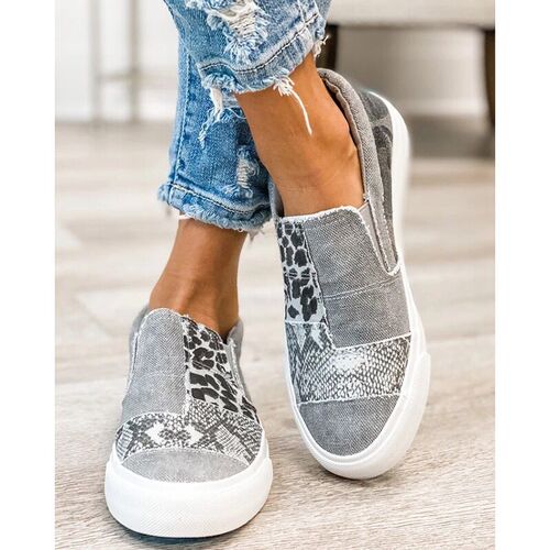 Cross-border foreign trade women's shoes autumn new flat casual large size canvas shoes women's snake pattern loafers thick sole color matching sneakers