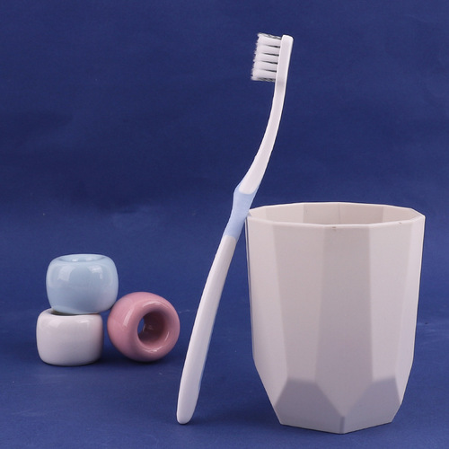 Spiral brush toothbrush effectively cleans and cares for teeth Spiral brush household soft bristle toothbrush couple toothbrush factory wholesale