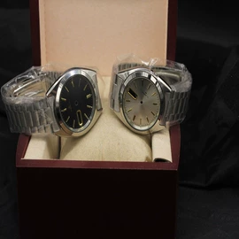 石英表;表壳;表带