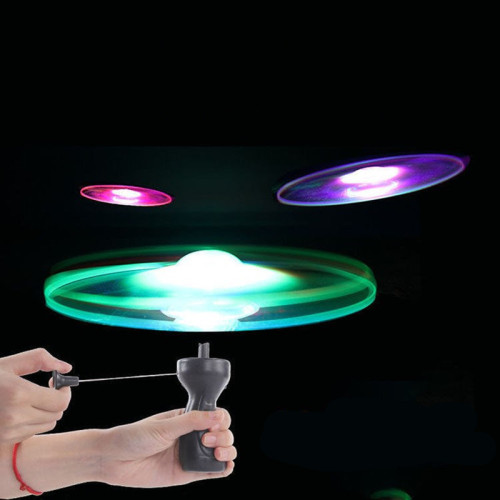 Night market hot-selling pull-string luminous flying saucer Internet celebrity same style children's luminous toy street stall supply flash flying saucer