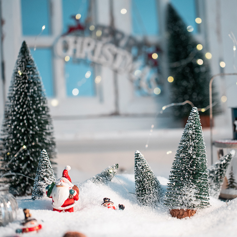 10 - 30cm flocado pequeño árbol de Navidad rociado nieve adesivo adornos de escritorio blanco accesorios de decoración de Navidad cedro