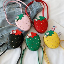 儿童包包斜挎包女童小女孩草莓时尚小包网红潮宝宝可爱迷你手提包
