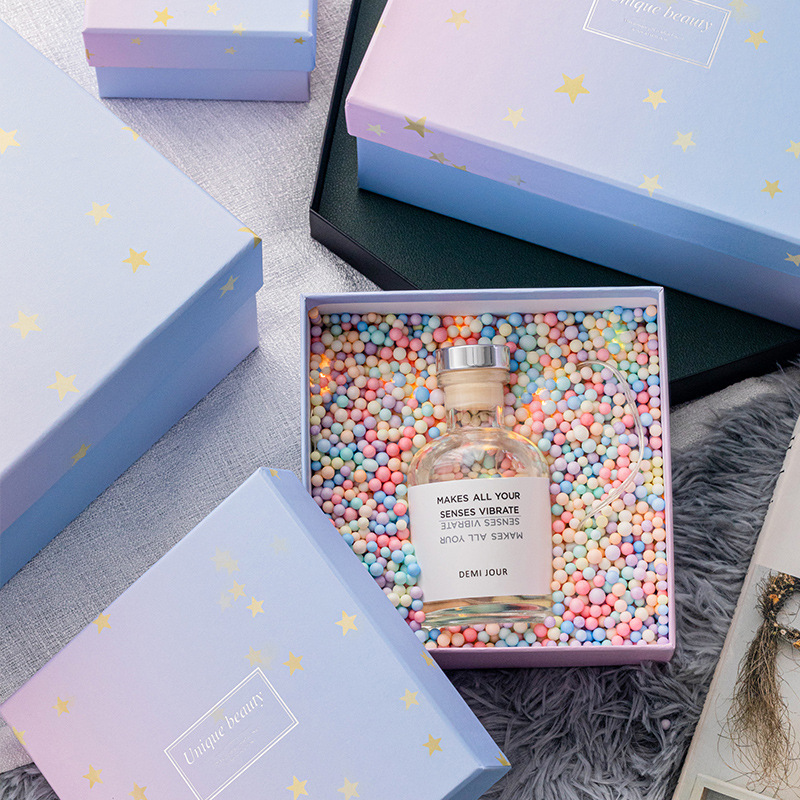 Caja de regalo de tapa de color degradado para niñas caja de regalo de cumpleaños pequeña caja de embalaje creativa fresca caja de lápiz labial en stock